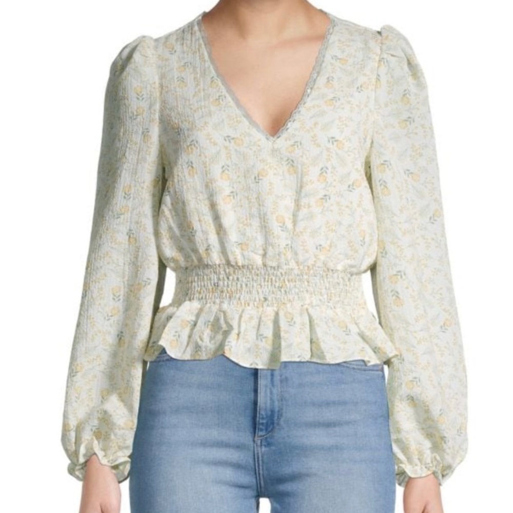 NWT floral puff sleeve smocked top